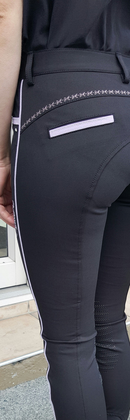 Equiline Mindy Girls Size 14/15 Knee Grip Breeches